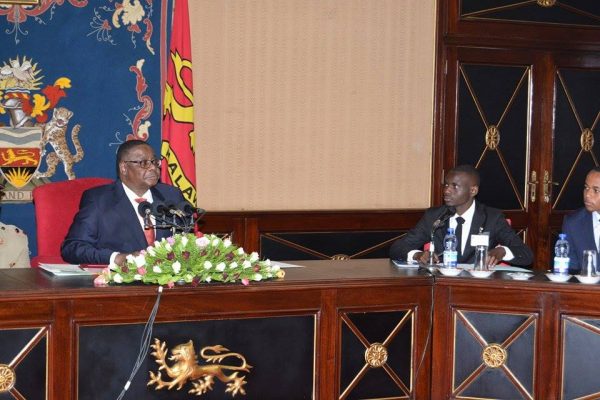 President Mutharika meeting student union leaders