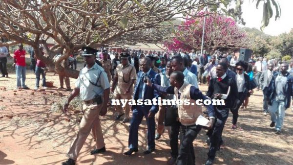 Sad walk to prison for Kasambara.- Photo by Mphatso Nkhoma, Nyasa Times