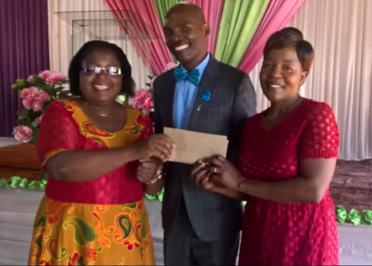 Congregation Donates K1 Million To Pastor As Part Of Appreciation