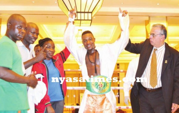 Nkaku is declared winner by Chiumia and an ABU official